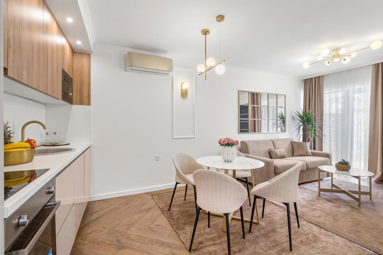 Dekaderon Lux Apartments Cattaro Esterno foto