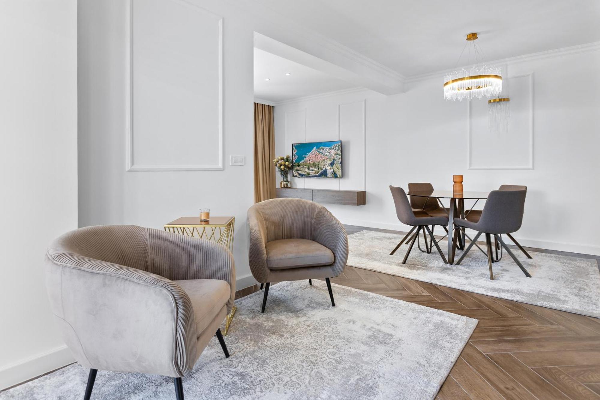 Dekaderon Lux Apartments Cattaro Esterno foto