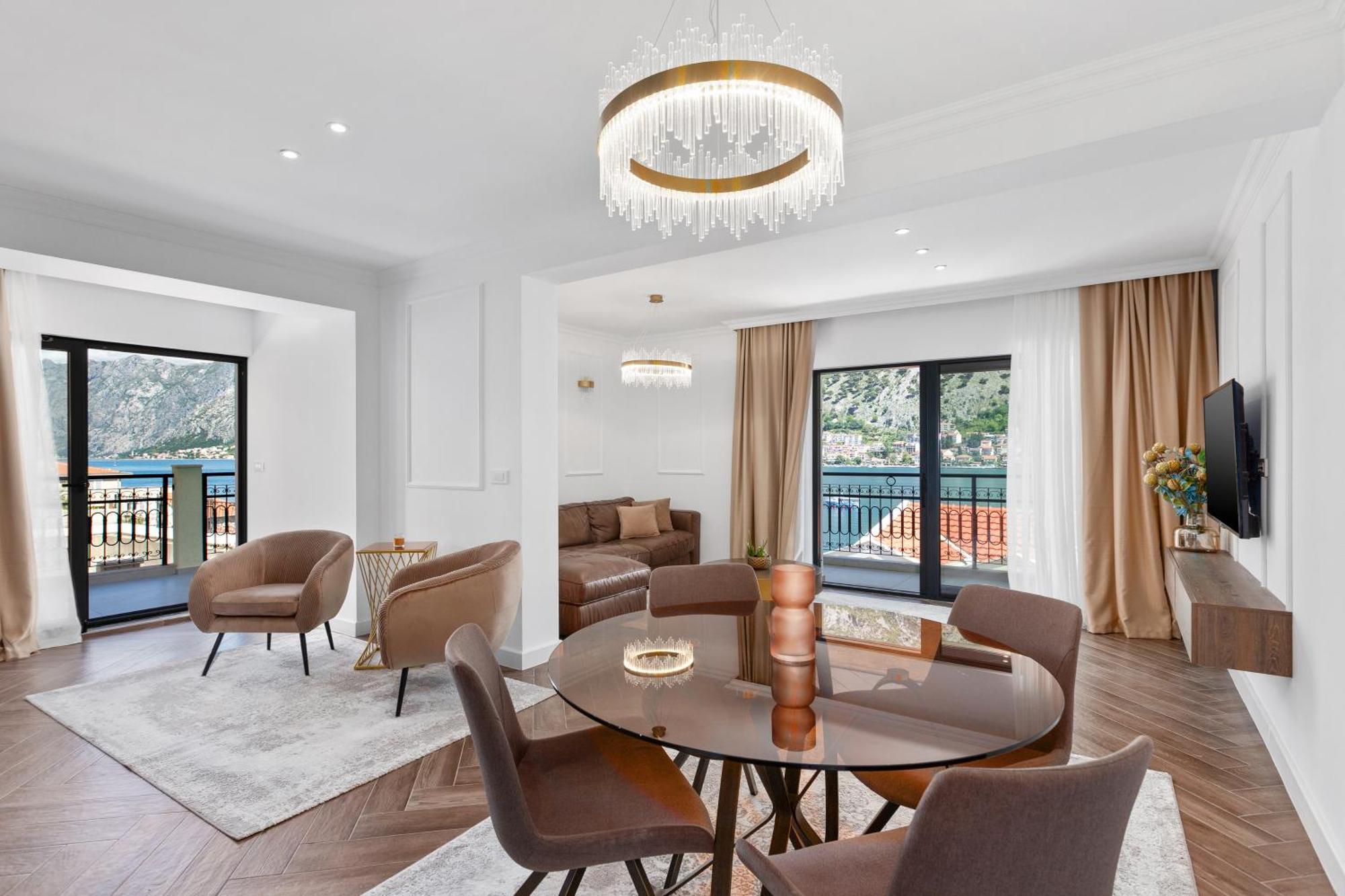 Dekaderon Lux Apartments Cattaro Esterno foto